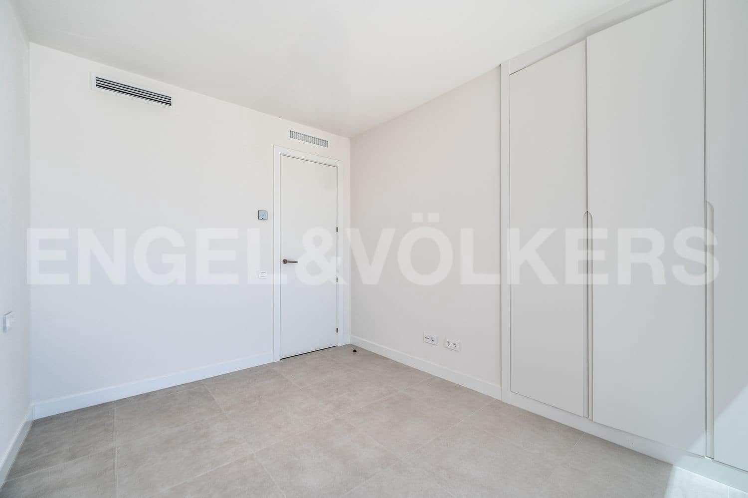 3 slaapkamer Appartement te koop in Estepona met zwembad garage - € 760.000 (Ref: 9733500)