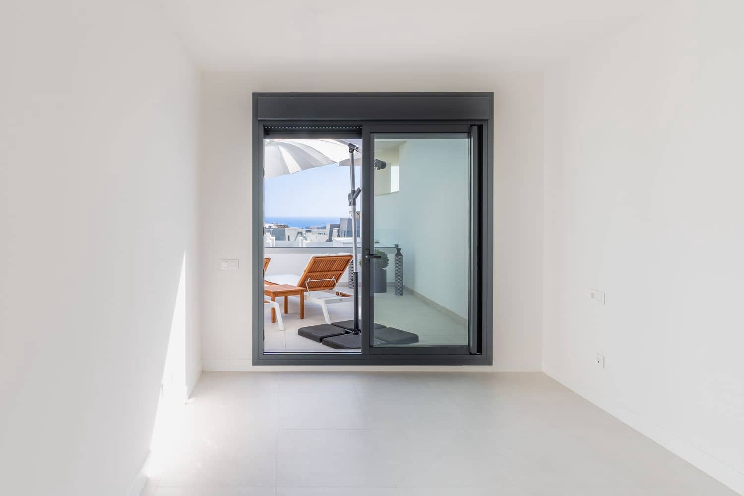 3 slaapkamer Appartement te koop in Estepona met zwembad garage - € 760.000 (Ref: 9733500)