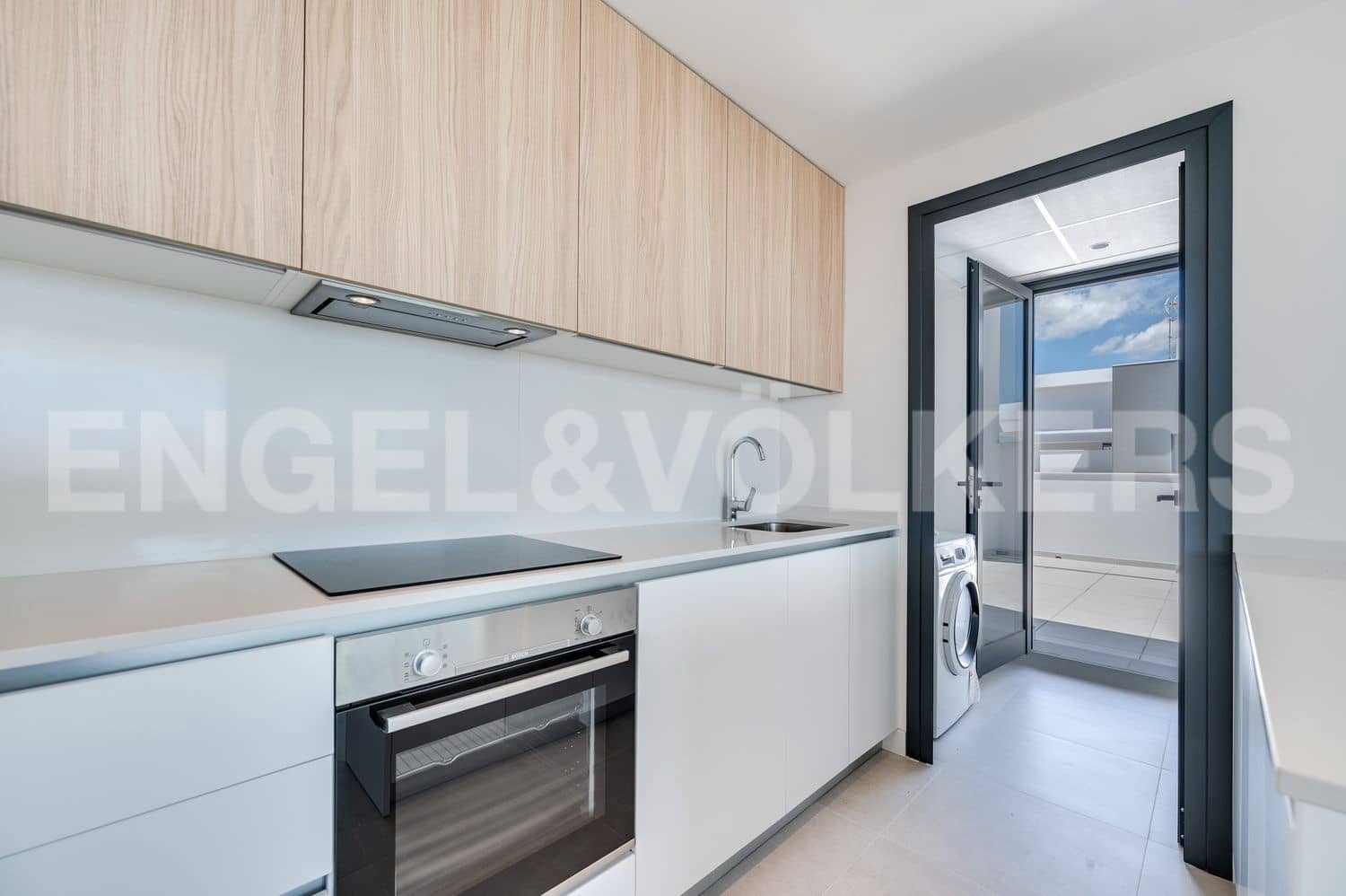 3 slaapkamer Appartement te koop in Estepona met zwembad garage - € 760.000 (Ref: 9733500)