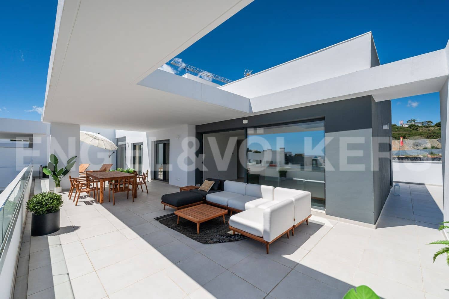 3 slaapkamer Appartement te koop in Estepona met zwembad garage - € 760.000 (Ref: 9733500)