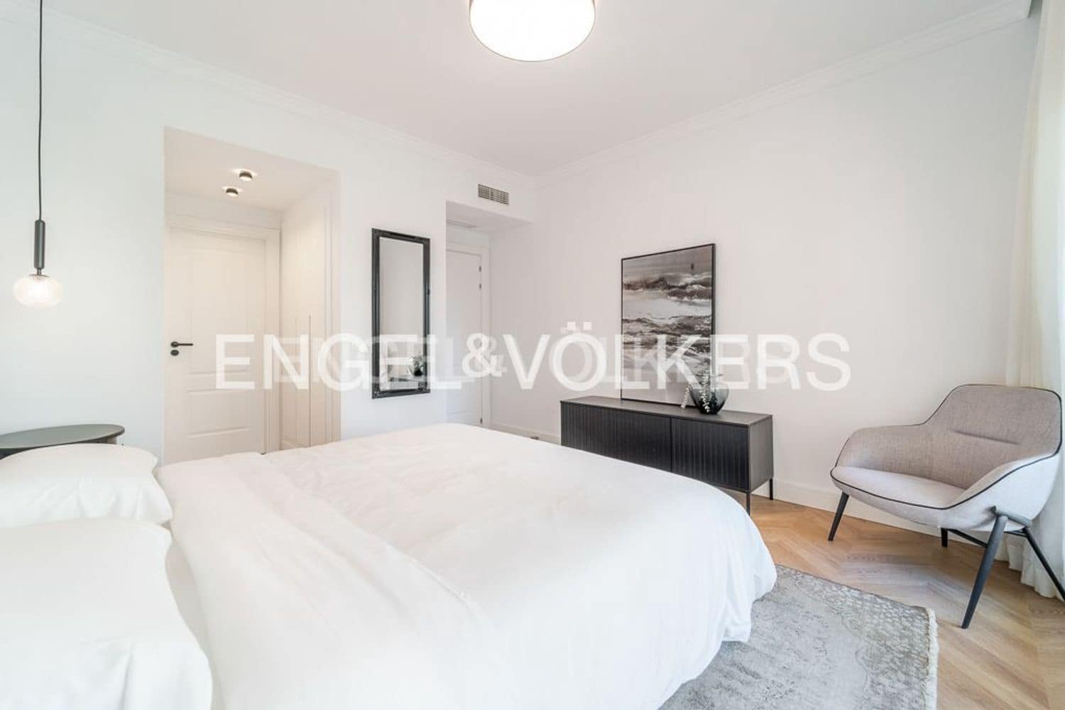 3 quarto Apartamento para venda em Estepona com piscina garagem - 1 050 000 € (Ref: 9733501)