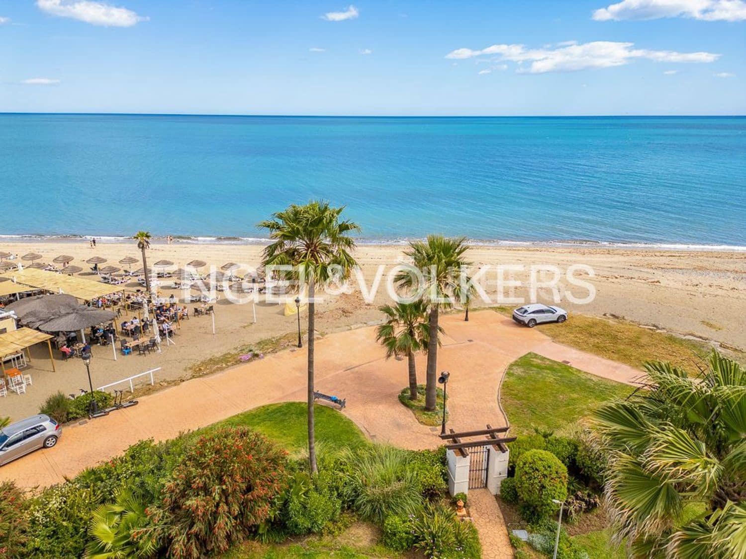 3 quarto Apartamento para venda em Estepona com piscina garagem - 1 050 000 € (Ref: 9733501)
