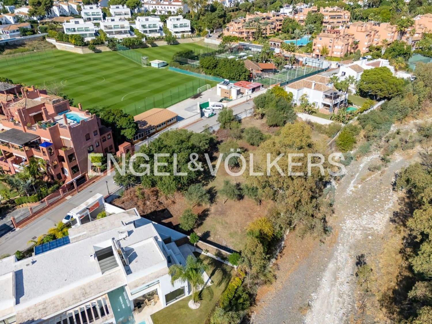 Grunde uden byggetilladelser til salg i Atalaya-Isdabe - € 1.150.000 (Ref: 9733503)