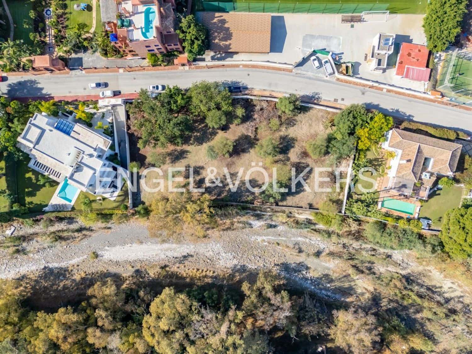 Grunde uden byggetilladelser til salg i Atalaya-Isdabe - € 1.150.000 (Ref: 9733503)