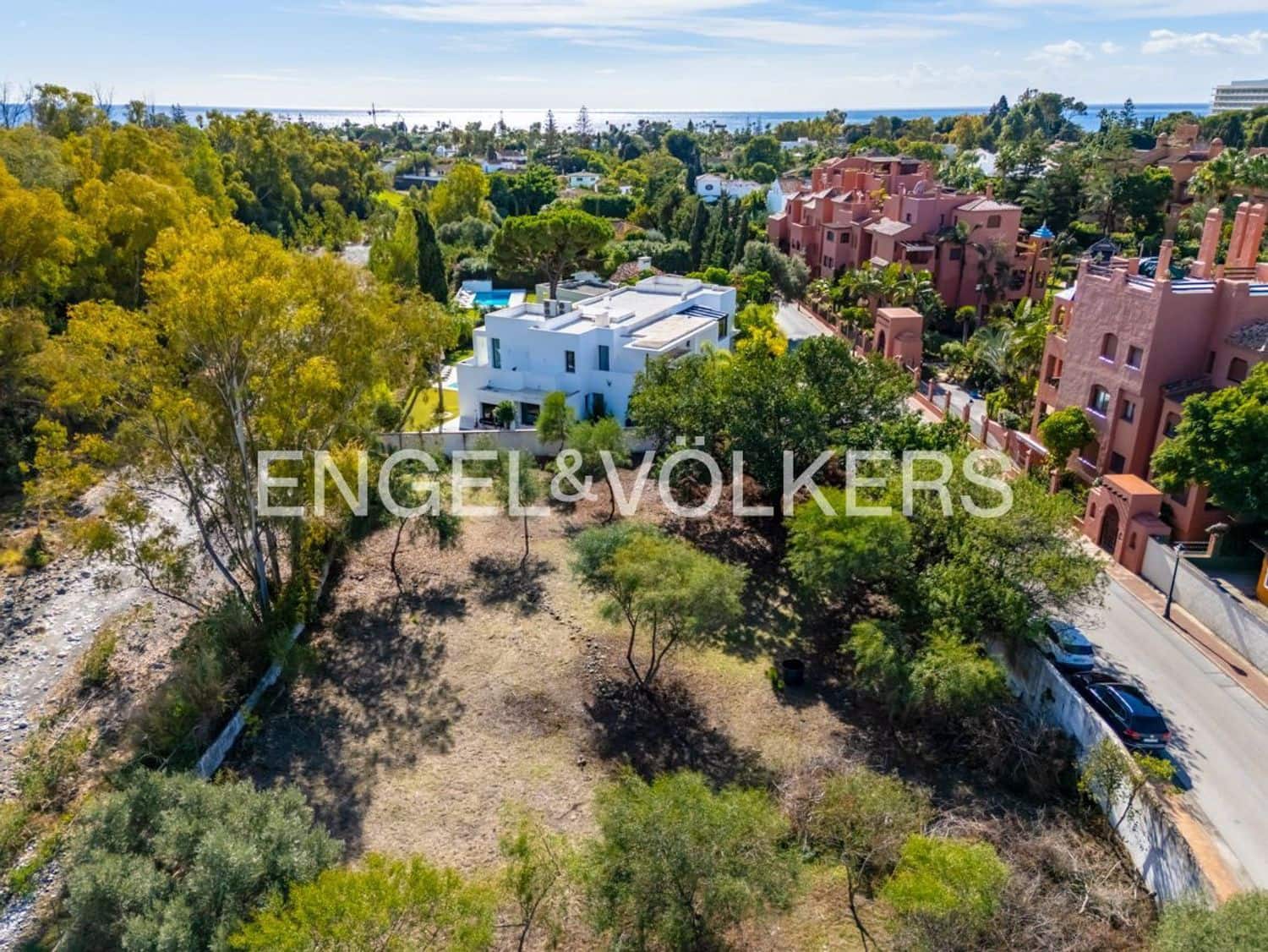 Grunde uden byggetilladelser til salg i Atalaya-Isdabe - € 1.150.000 (Ref: 9733503)