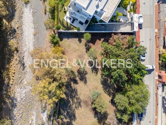 Terre non Aménagée à vendre à Atalaya-Isdabe, Estepona - 1 150 000 € (Ref: 9733503)