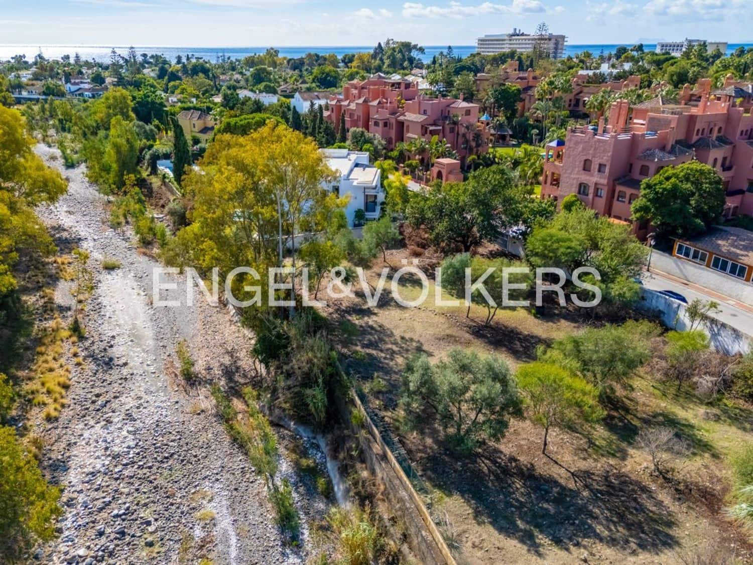 Grunde uden byggetilladelser til salg i Atalaya-Isdabe - € 1.150.000 (Ref: 9733503)