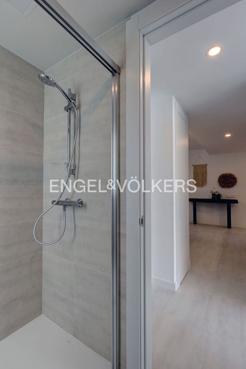 2 bedroom Apartment for sale in New Golden Mile with pool garage - € 434,500 (Ref: 9733505)