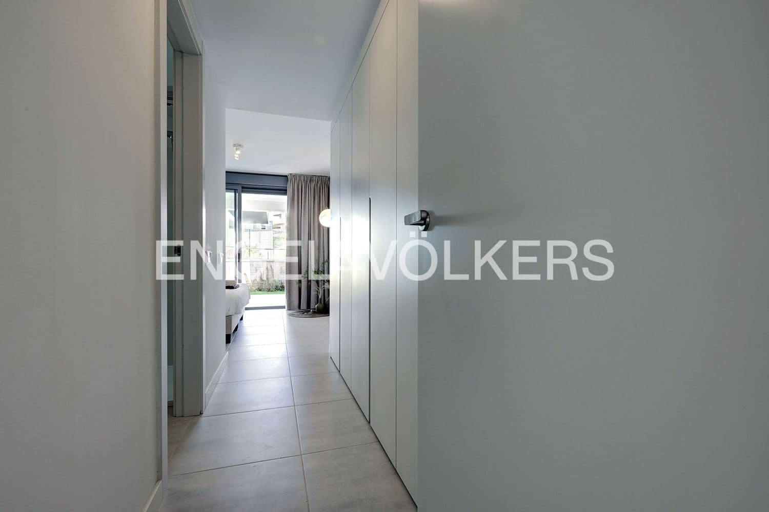 2 bedroom Apartment for sale in New Golden Mile with pool garage - € 434,500 (Ref: 9733505)