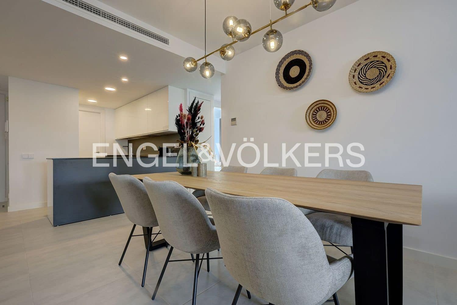 2 bedroom Apartment for sale in New Golden Mile with pool garage - € 434,500 (Ref: 9733505)