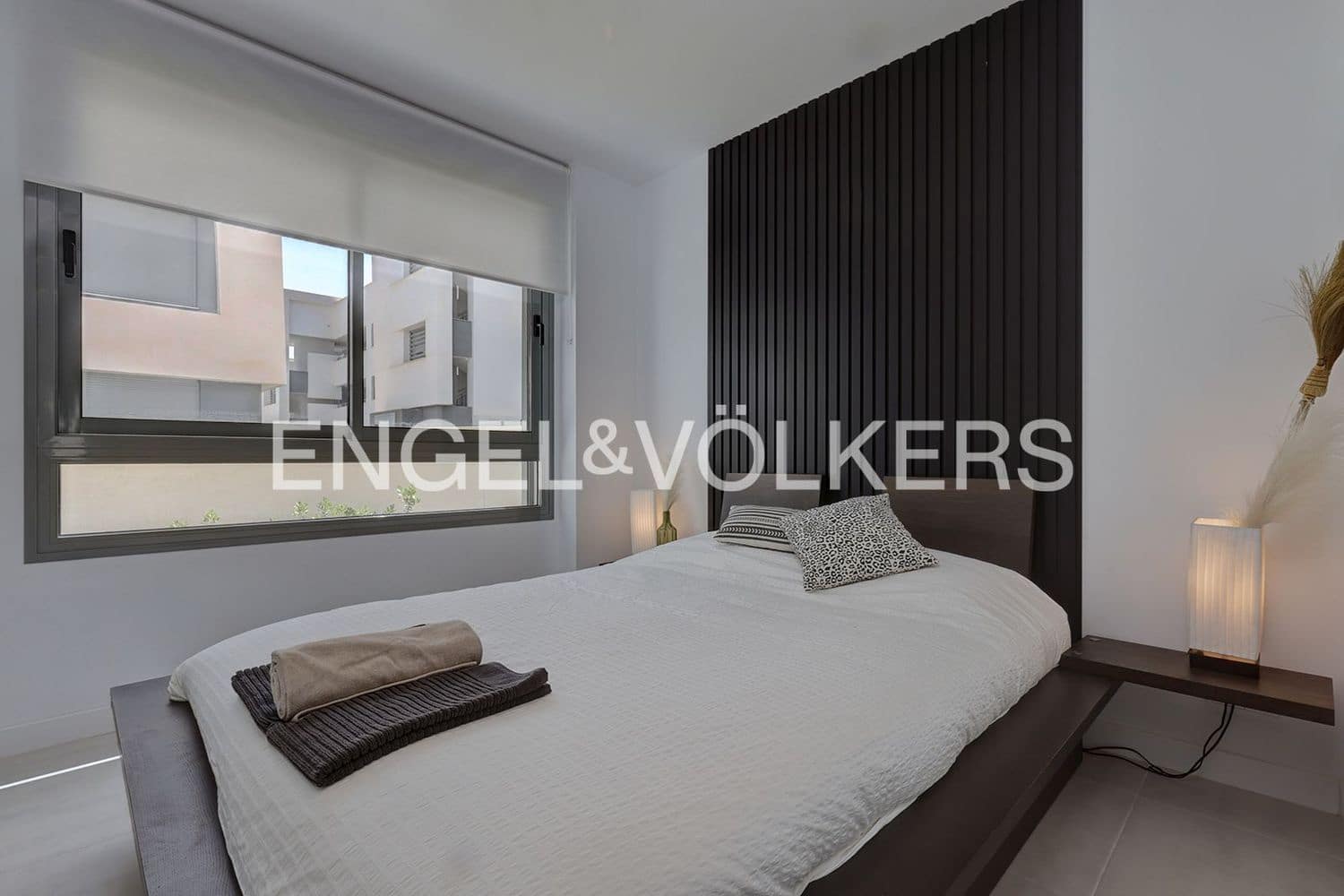 2 bedroom Apartment for sale in New Golden Mile with pool garage - € 434,500 (Ref: 9733505)