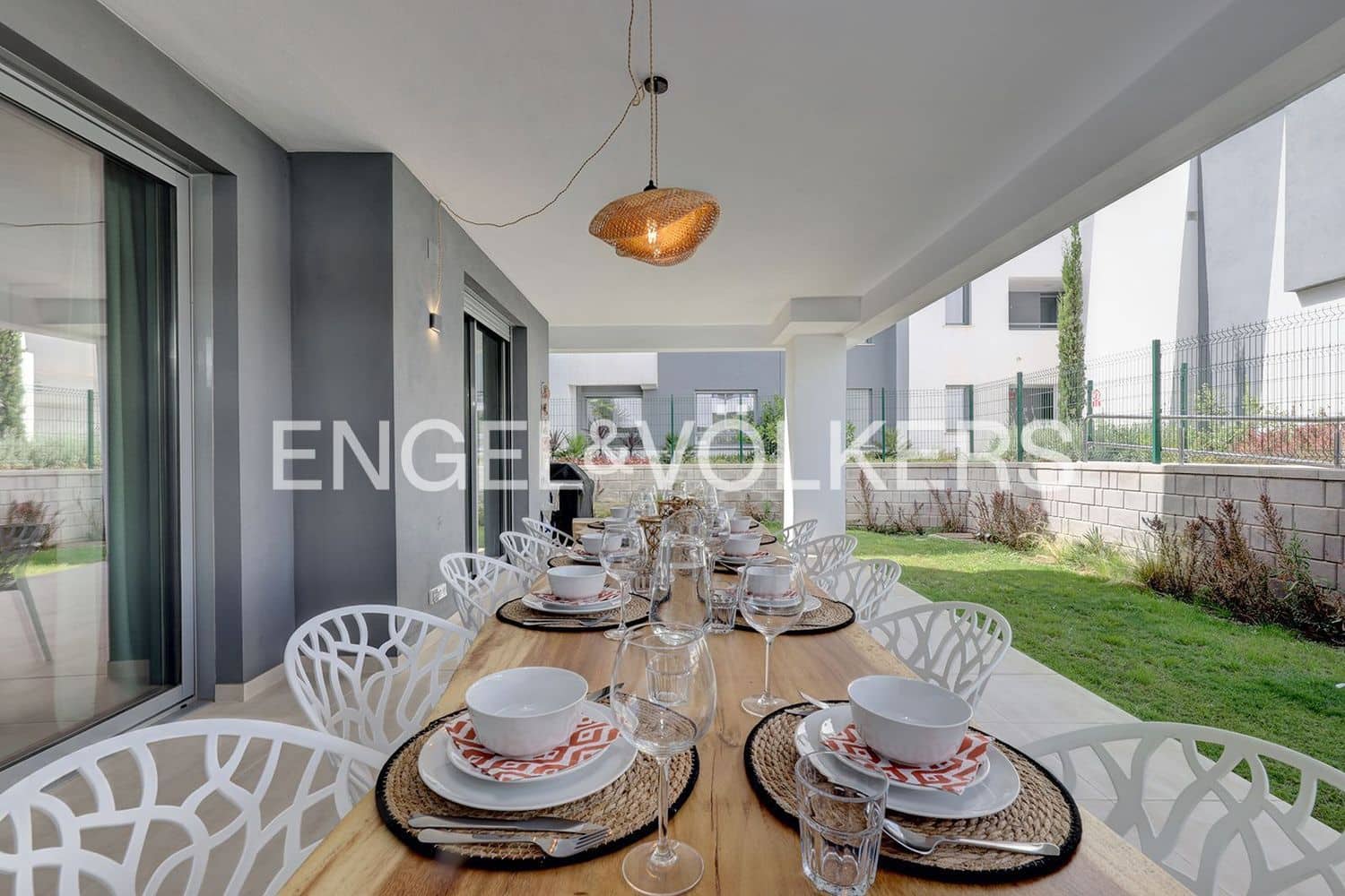 2 bedroom Apartment for sale in New Golden Mile with pool garage - € 434,500 (Ref: 9733505)