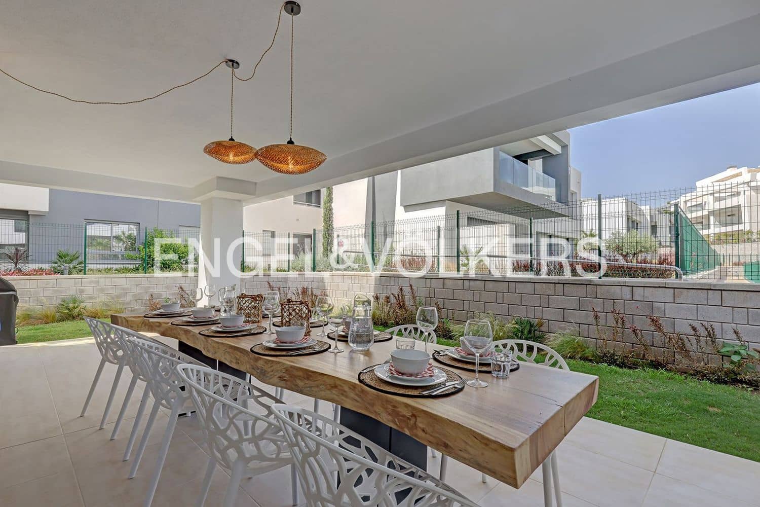 2 bedroom Apartment for sale in New Golden Mile with pool garage - € 434,500 (Ref: 9733505)