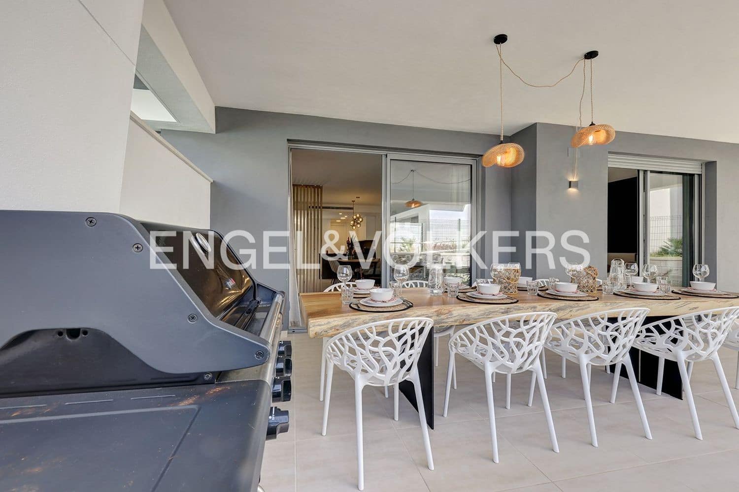 2 bedroom Apartment for sale in New Golden Mile with pool garage - € 434,500 (Ref: 9733505)