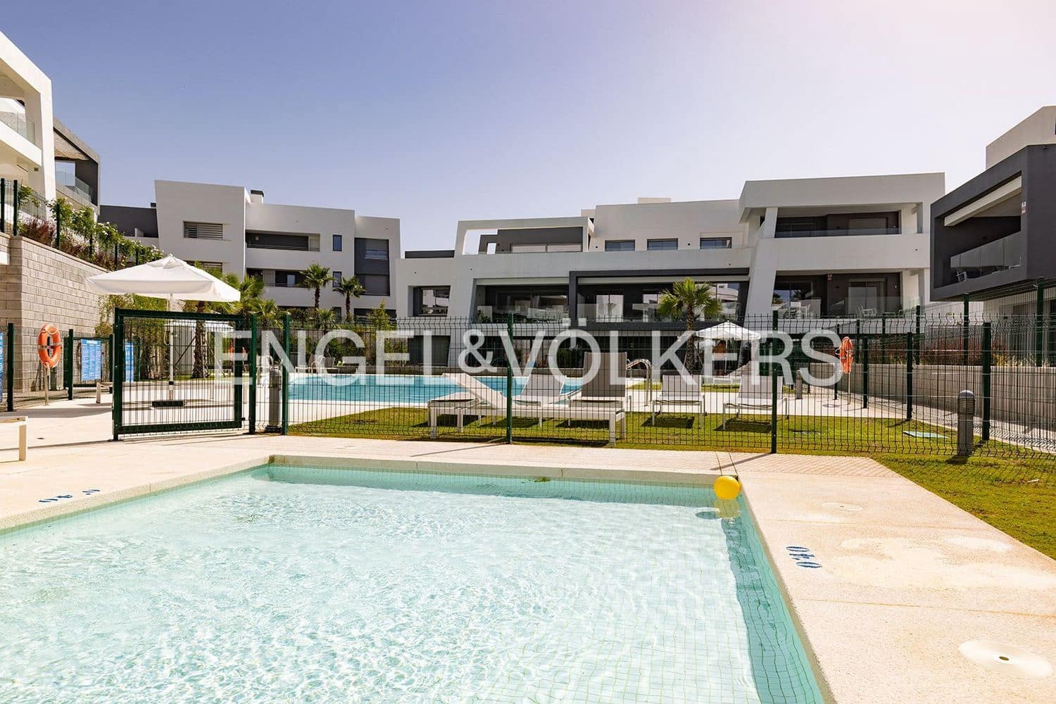 2 bedroom Apartment for sale in New Golden Mile with pool garage - € 434,500 (Ref: 9733505)