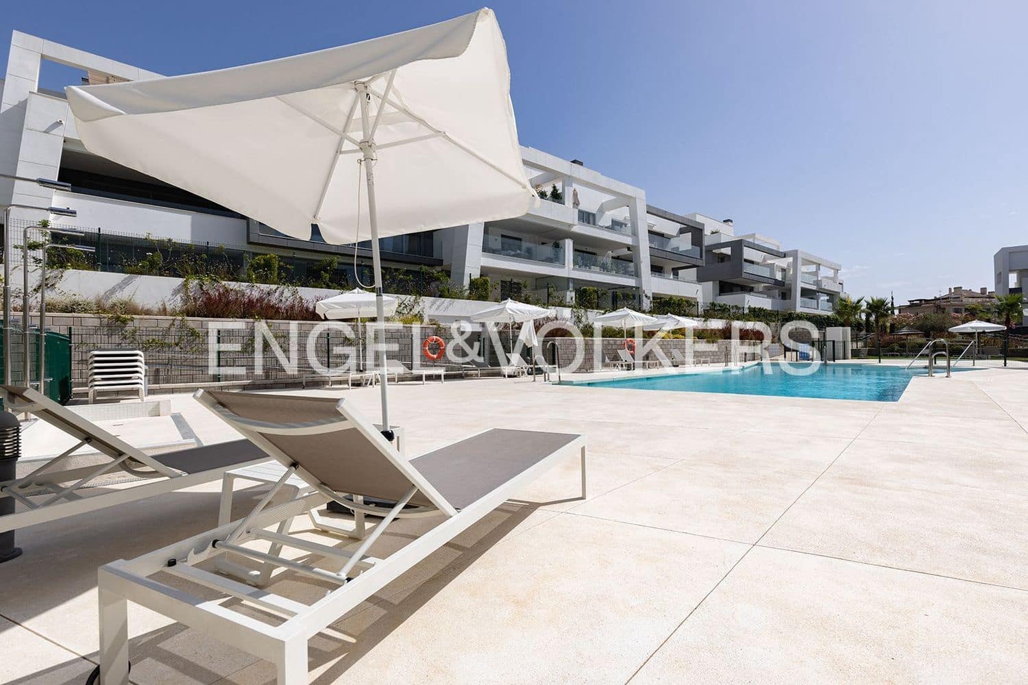 2 bedroom Apartment for sale in New Golden Mile with pool garage - € 434,500 (Ref: 9733505)