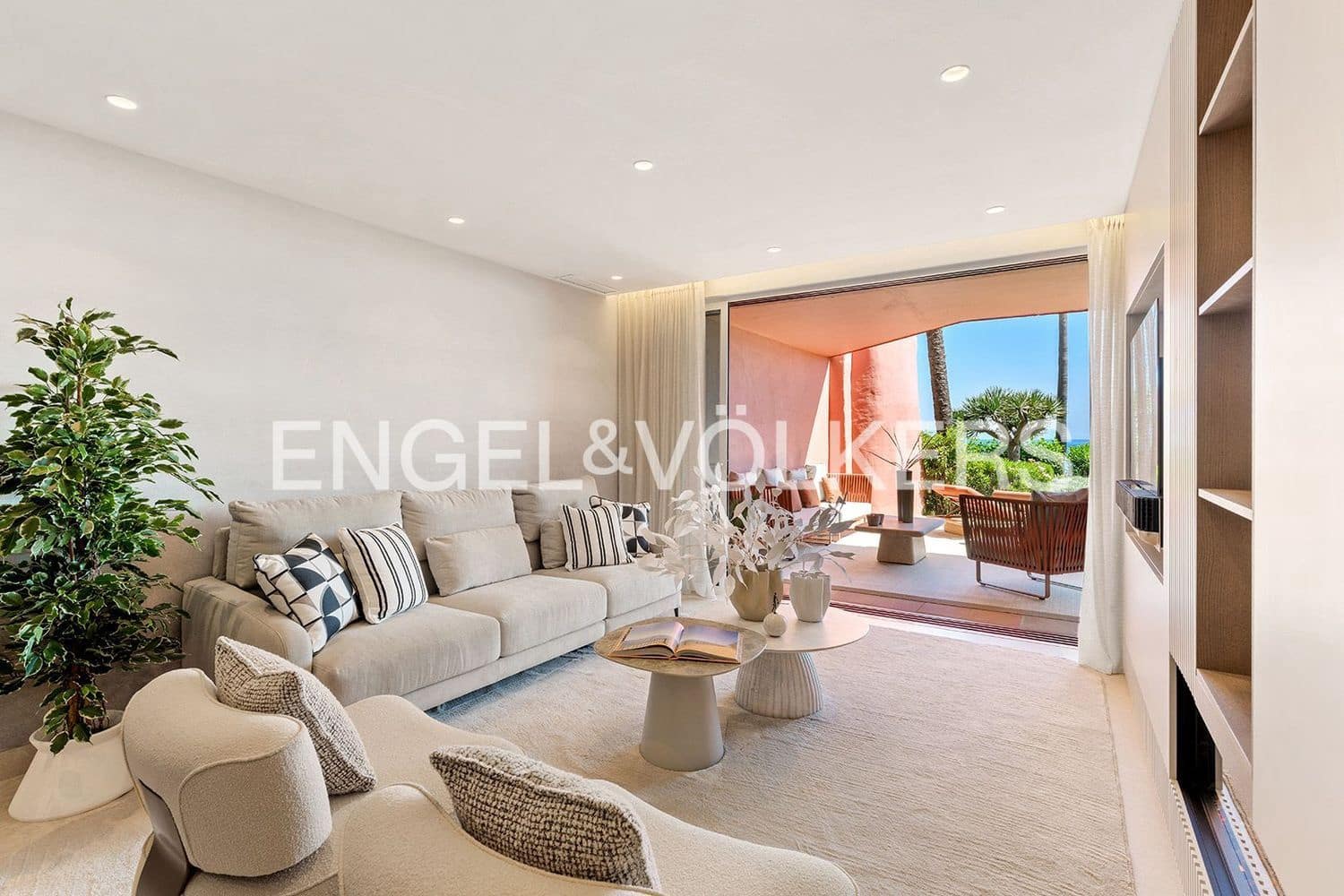 3 bedroom Apartment for sale in Guadalmansa with pool garage - € 2,350,000 (Ref: 9733506)