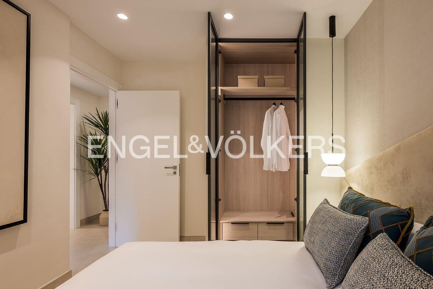 3 bedroom Apartment for sale in Guadalmansa with pool garage - € 2,350,000 (Ref: 9733506)