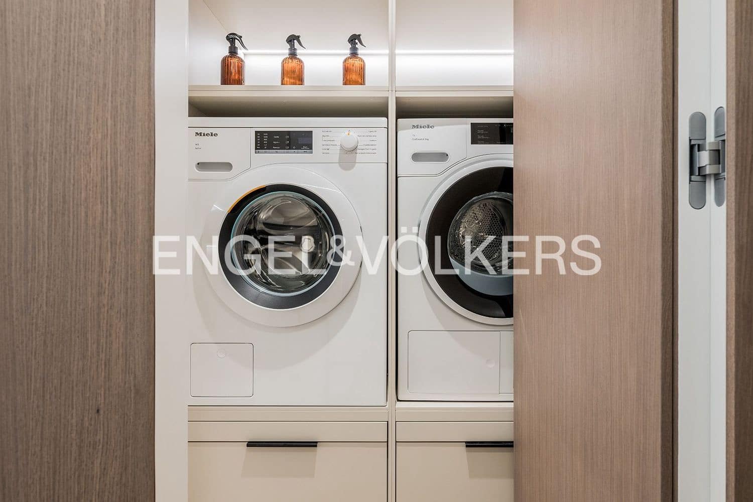 3 bedroom Apartment for sale in Guadalmansa with pool garage - € 2,350,000 (Ref: 9733506)