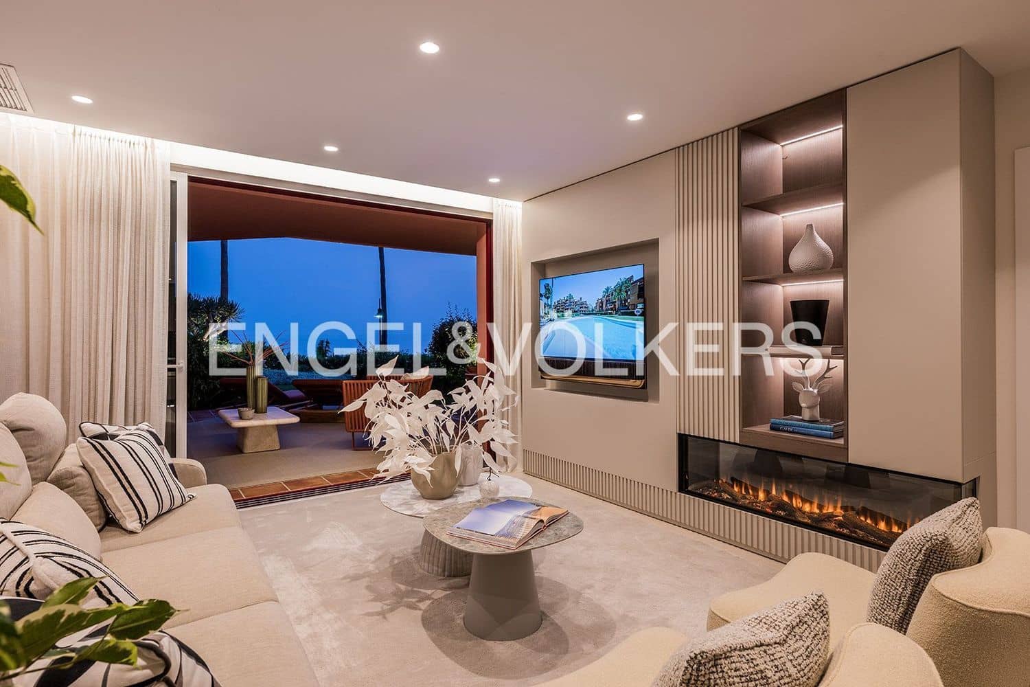 3 bedroom Apartment for sale in Guadalmansa with pool garage - € 2,350,000 (Ref: 9733506)