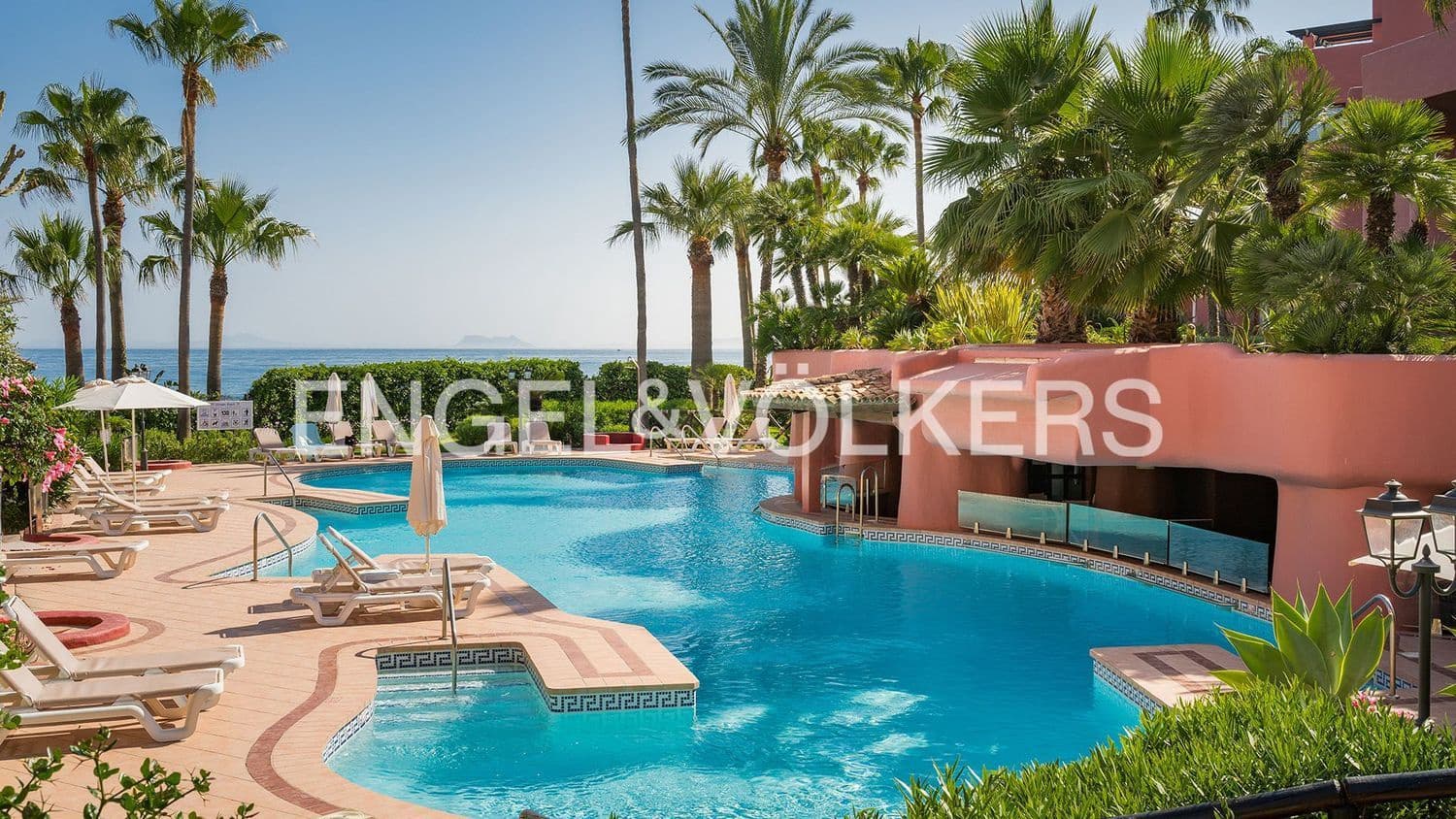 3 bedroom Apartment for sale in Guadalmansa with pool garage - € 2,350,000 (Ref: 9733506)