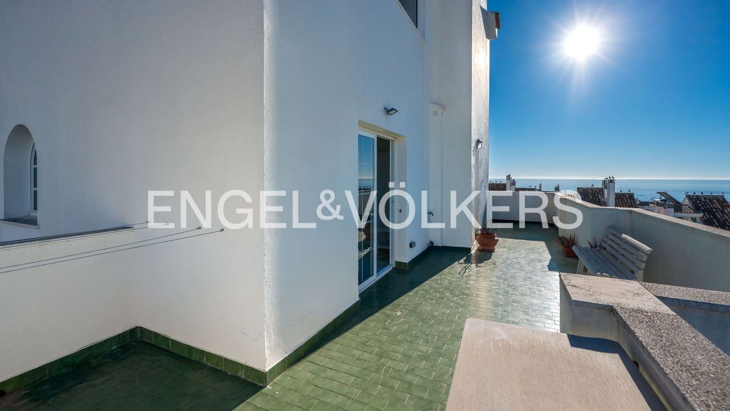 3 quarto Apartamento para venda em Estepona com piscina garagem - 650 000 € (Ref: 9733507)