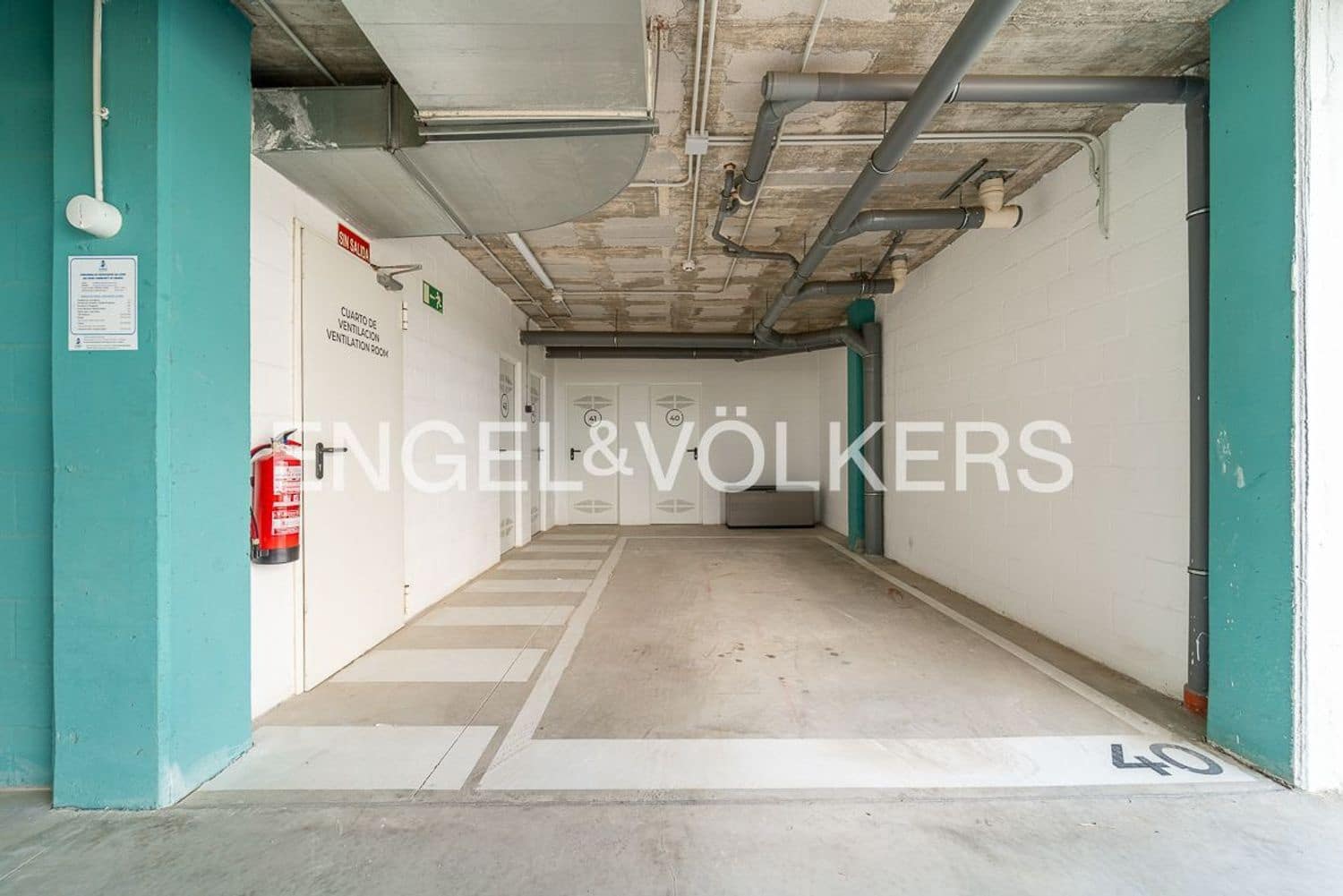 3 bedroom Apartment for sale in Estepona with pool garage - € 479,000 (Ref: 9733508)