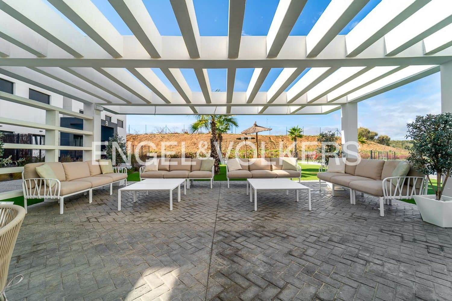 3 bedroom Apartment for sale in Estepona with pool garage - € 479,000 (Ref: 9733508)