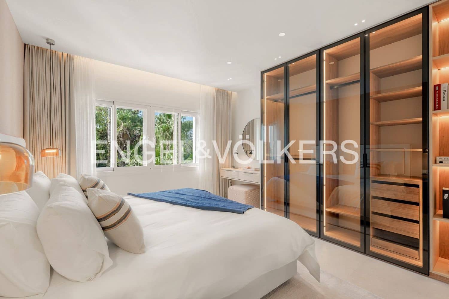 3 slaapkamer Appartement te koop in Estepona met zwembad garage - € 2.995.000 (Ref: 9733509)