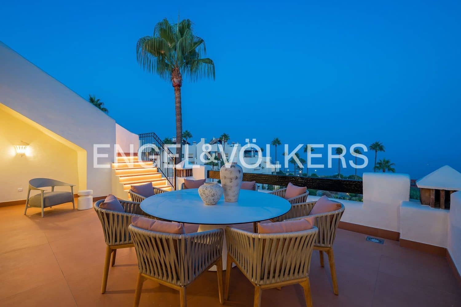 3 slaapkamer Appartement te koop in Estepona met zwembad garage - € 2.995.000 (Ref: 9733509)