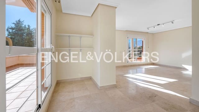 4 sovrum Lägenhet till salu i Sotoserena, Estepona med pool garage - 690 000 € (Ref: 9733510)