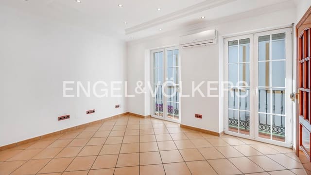 3 bedroom Townhouse for sale in Centro, Estepona with garage - € 480,000 (Ref: 9733512)