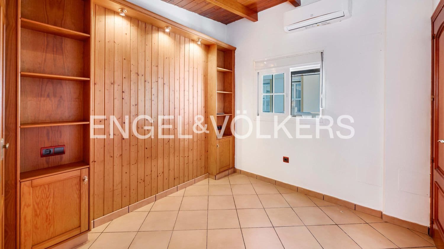 3 bedroom Townhouse for sale in Estepona with garage - € 480,000 (Ref: 9733512)