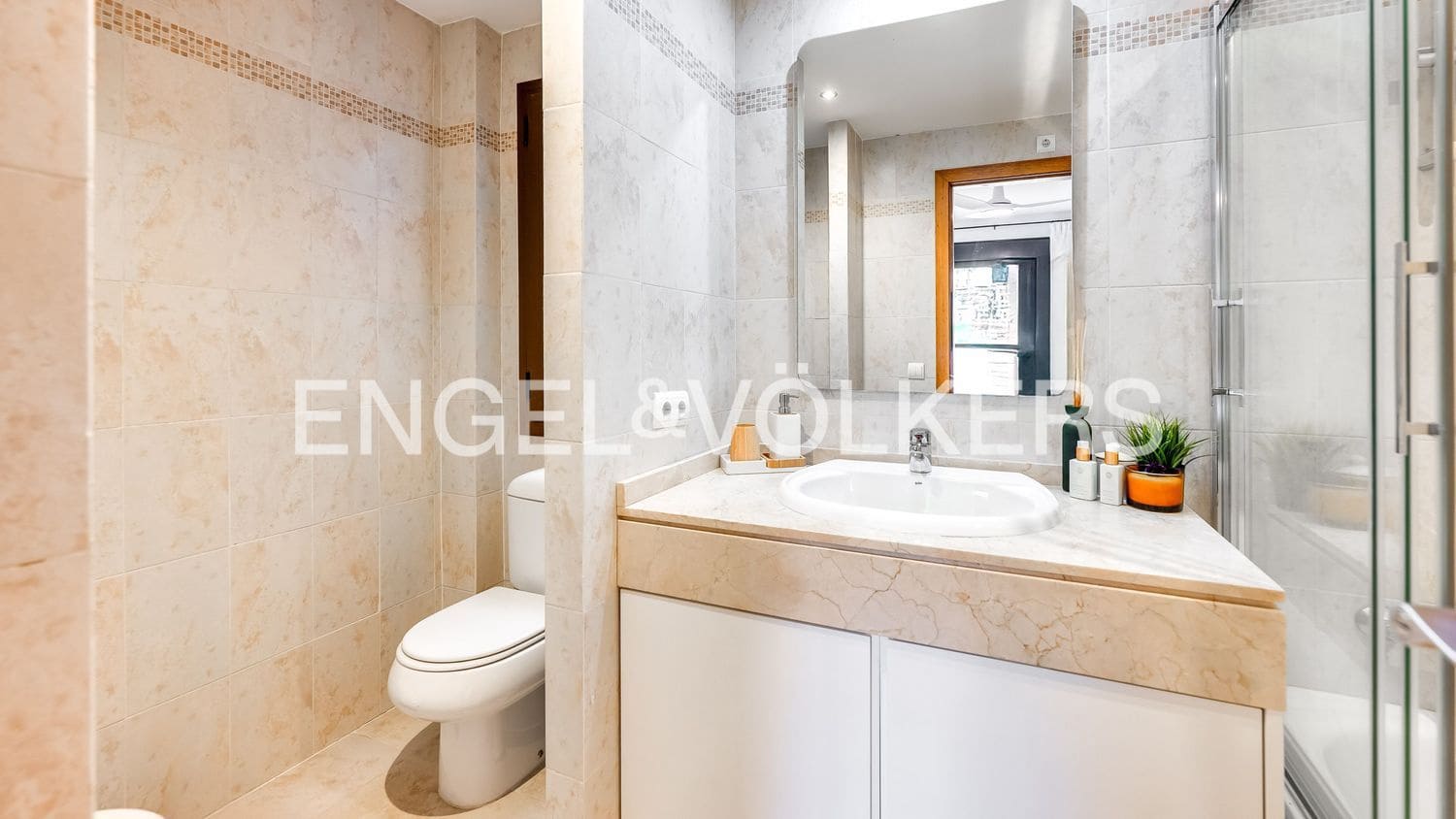 2 bedroom Apartment for sale in New Golden Mile with pool garage - € 380,000 (Ref: 9733514)