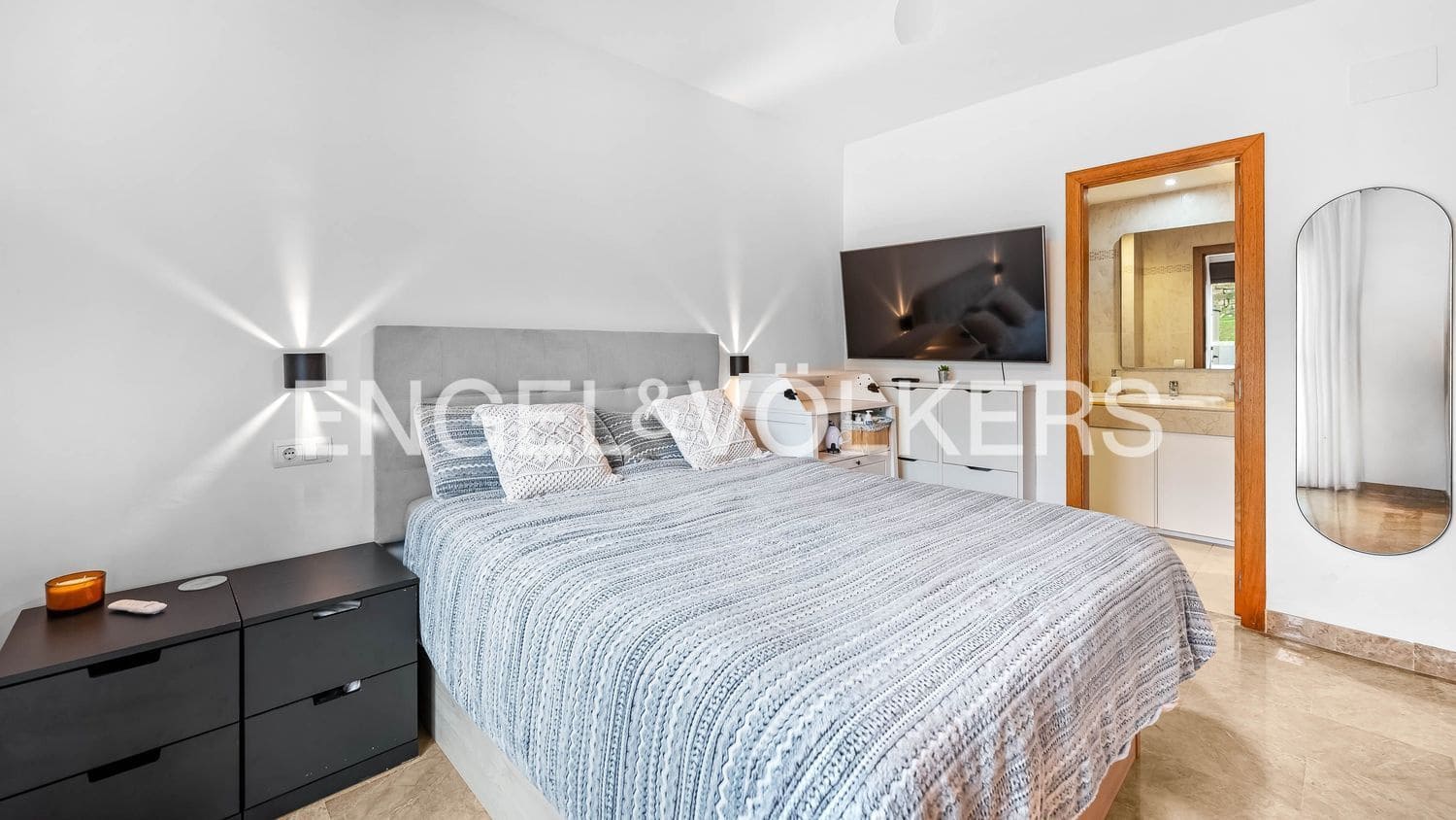 2 bedroom Apartment for sale in New Golden Mile with pool garage - € 380,000 (Ref: 9733514)