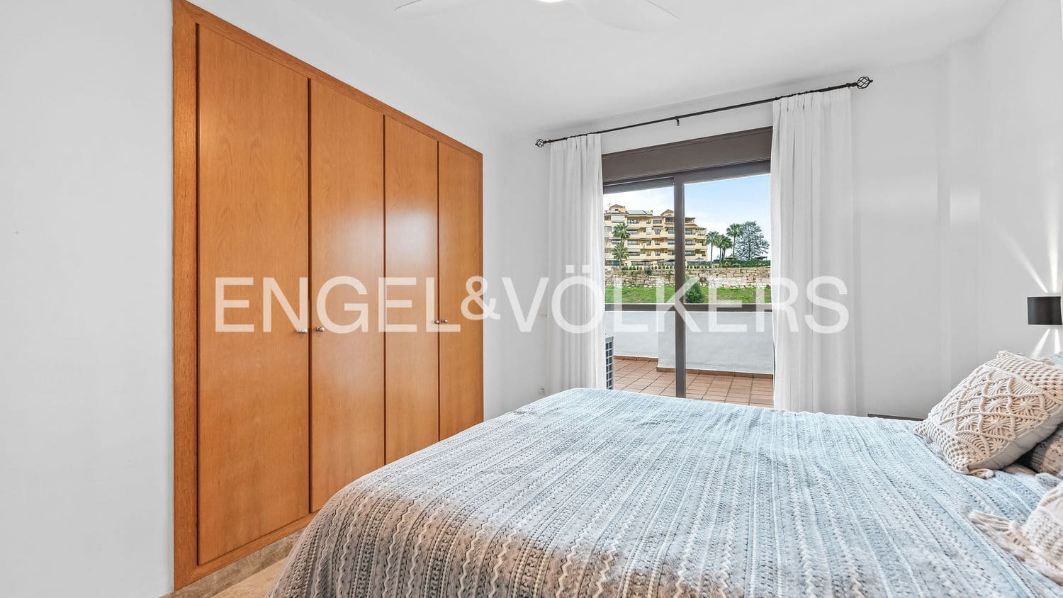 2 bedroom Apartment for sale in New Golden Mile with pool garage - € 380,000 (Ref: 9733514)