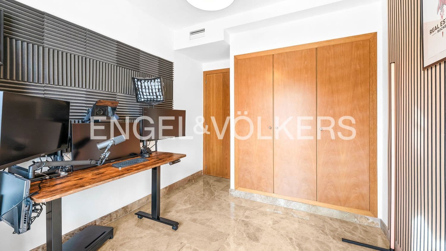 2 bedroom Apartment for sale in New Golden Mile with pool garage - € 380,000 (Ref: 9733514)