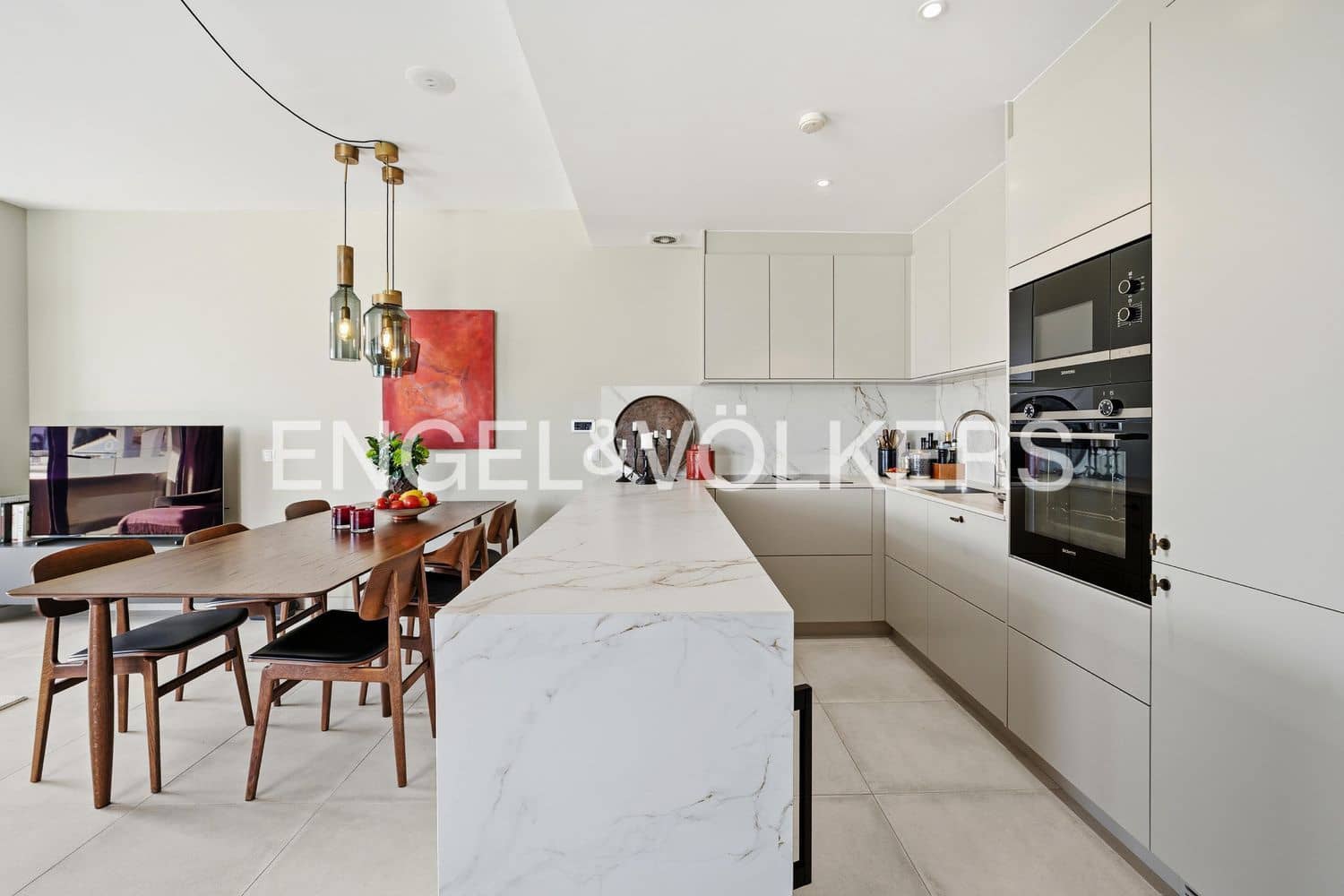 3 bedroom Apartment for sale in El Paraiso with pool garage - € 1,095,000 (Ref: 9733516)