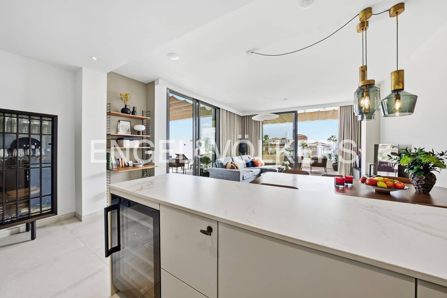 3 bedroom Apartment for sale in El Paraiso with pool garage - € 1,095,000 (Ref: 9733516)