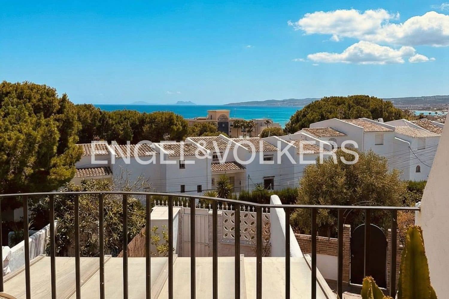 3 chambre Maison de Ville à vendre à Estepona avec garage - 469 000 € (Ref: 9733517)