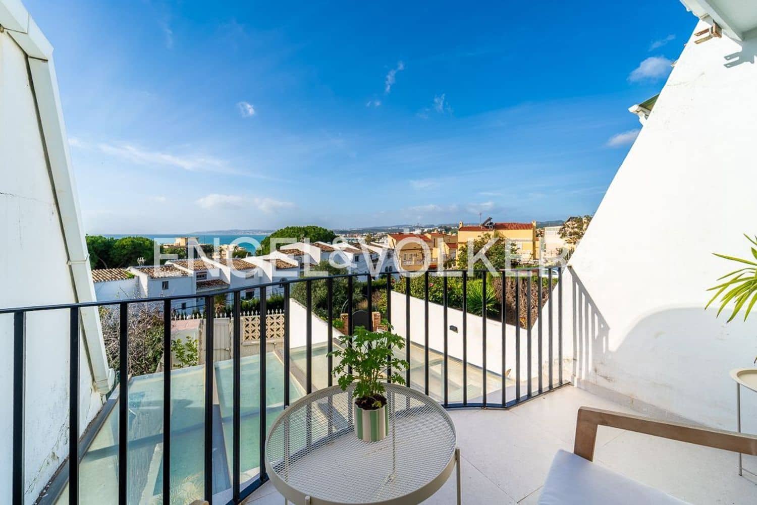 3 chambre Maison de Ville à vendre à Estepona avec garage - 469 000 € (Ref: 9733517)