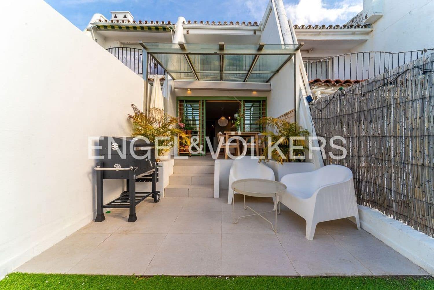 3 chambre Maison de Ville à vendre à Estepona avec garage - 469 000 € (Ref: 9733517)