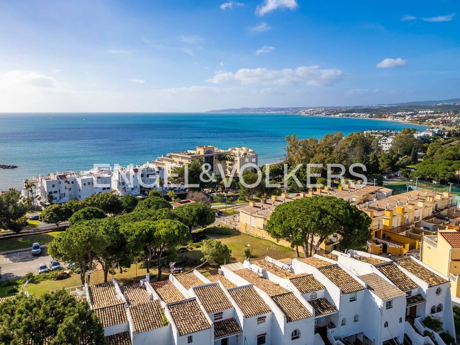 3 chambre Maison de Ville à vendre à Estepona avec garage - 469 000 € (Ref: 9733517)