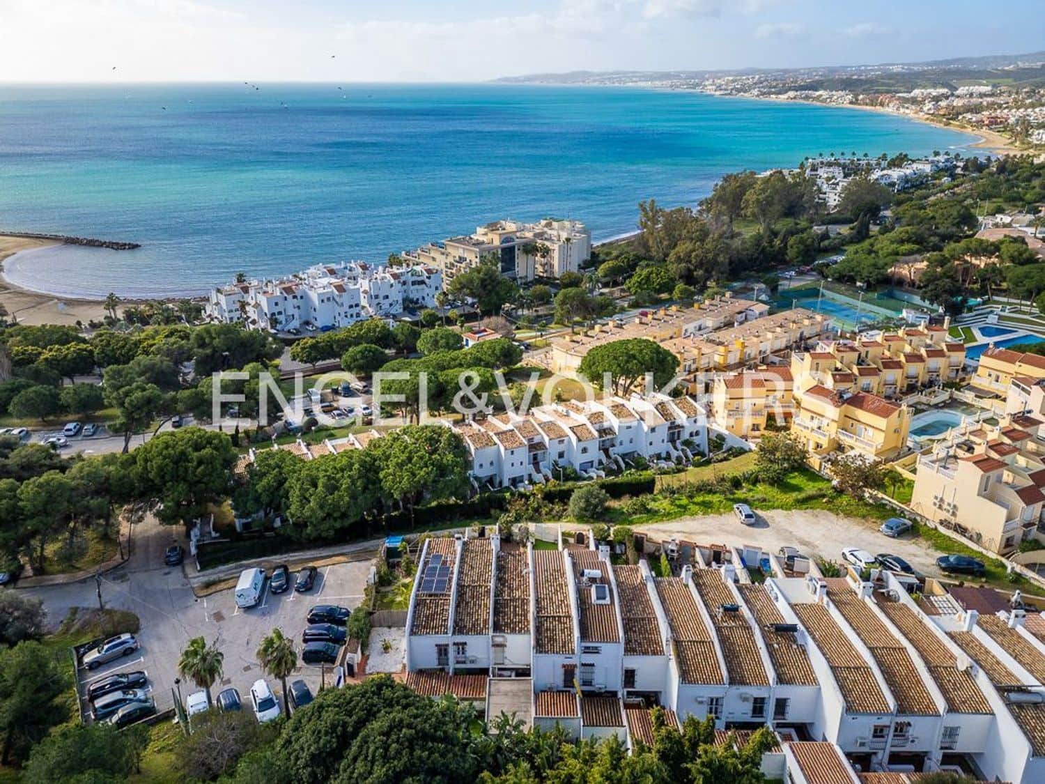 3 chambre Maison de Ville à vendre à Estepona avec garage - 469 000 € (Ref: 9733517)