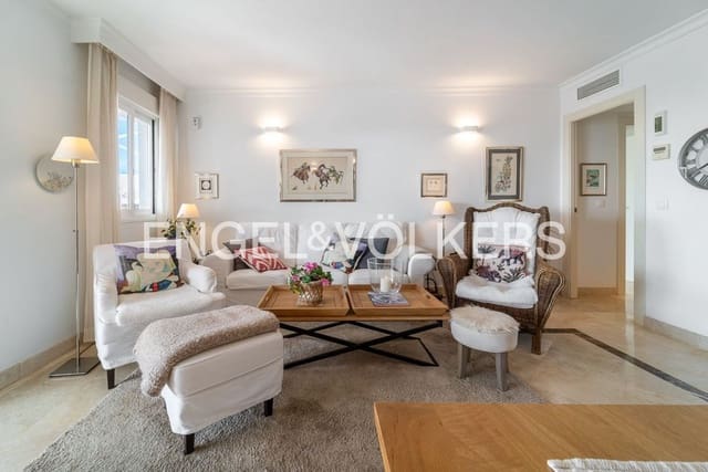 3 soveværelse Lejlighed til salg i Bahía Dorada, Estepona med swimmingpool garage - € 700.000 (Ref: 9733518)