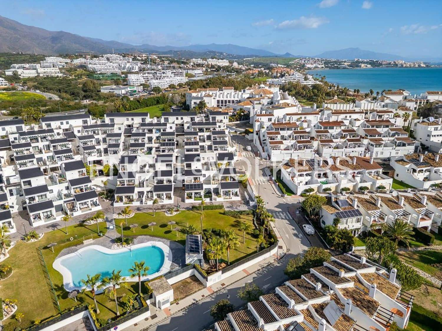 3 slaapkamer Appartement te koop in Bahia Dorada met zwembad garage - € 700.000 (Ref: 9733518)