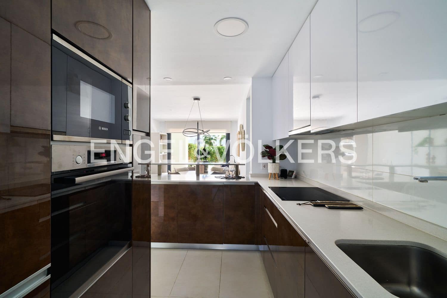 2 bedroom Apartment for sale in New Golden Mile with pool garage - € 540,000 (Ref: 9733520)