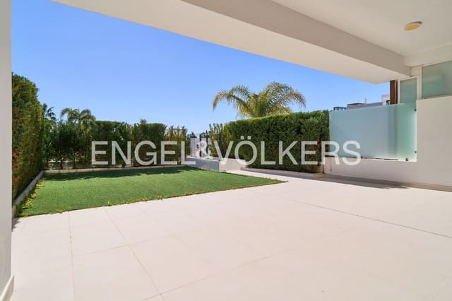 2 slaapkamer Appartement te koop in Bel-Air, Estepona met zwembad garage - € 540.000 (Ref: 9733520)