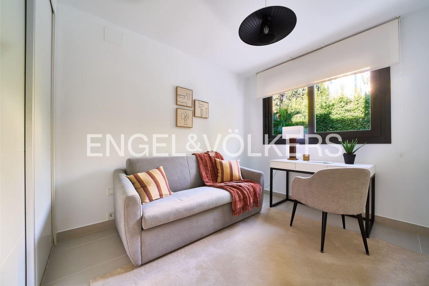 2 bedroom Apartment for sale in New Golden Mile with pool garage - € 540,000 (Ref: 9733520)