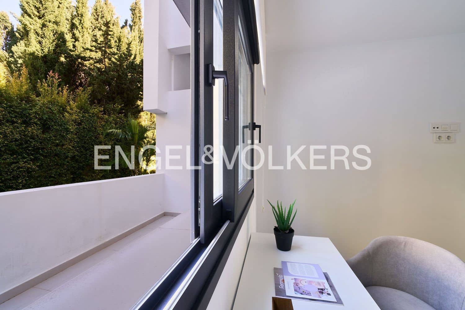 2 bedroom Apartment for sale in New Golden Mile with pool garage - € 540,000 (Ref: 9733520)